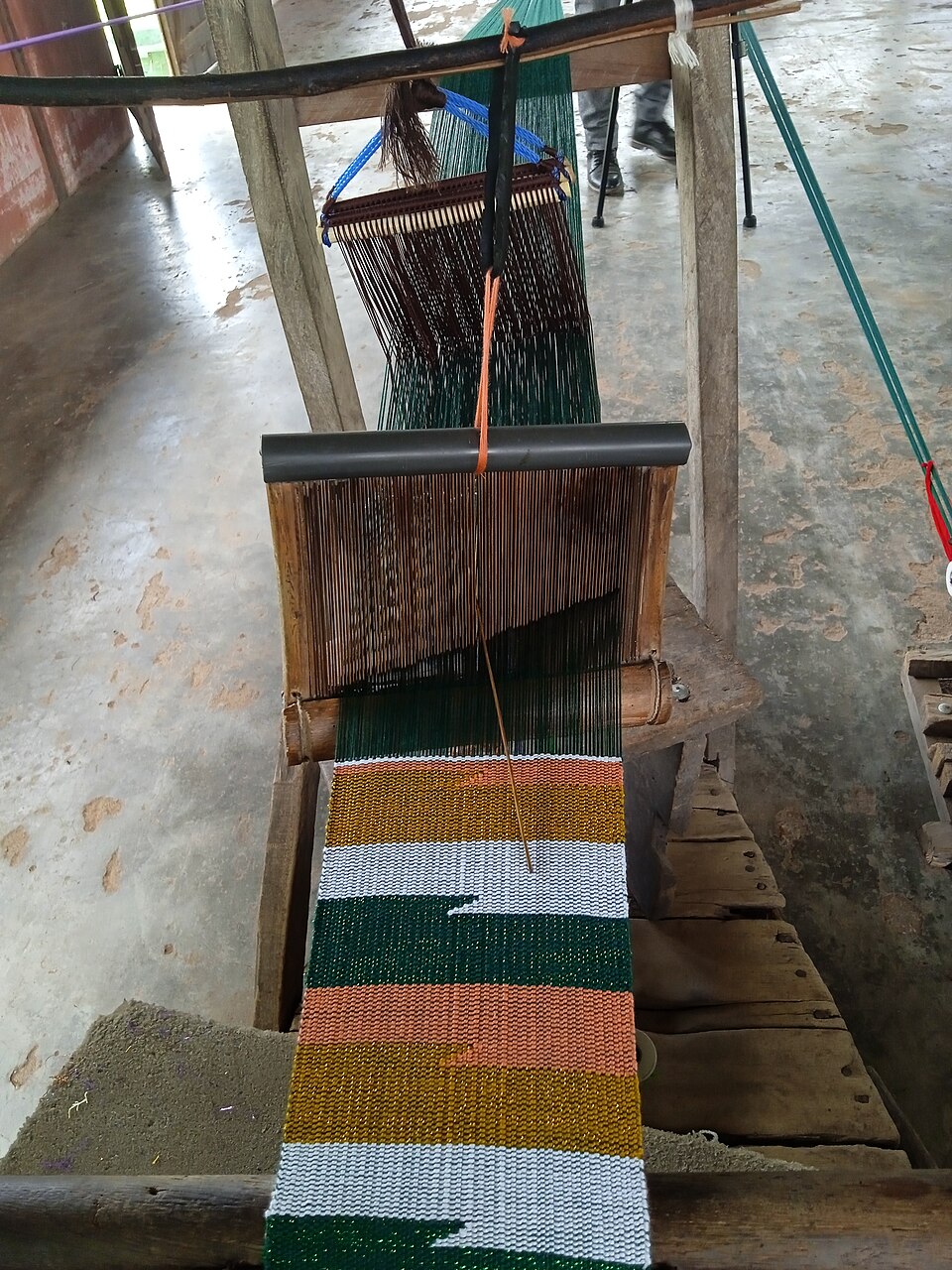 Kente cloth weaving – traditional Asante craft